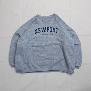 Unisex Vintage 90s Champion graphic grey crewneck sweatshirt